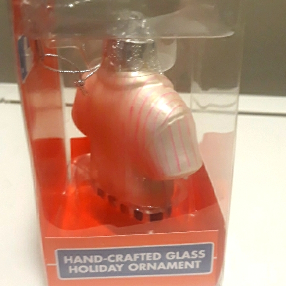 Arizona Diamondbacks Hand Cafted Glass Ornament new in box - Picture 2 of 2